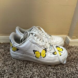 They are used i barely wore them I don’t want them anymore